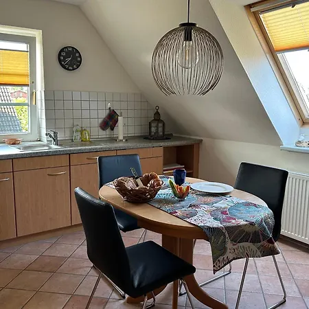 Stoertebekerstrasse 9 - 5 * Zingst