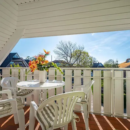 Stoertebekerstrasse 9 - 5 * Zingst